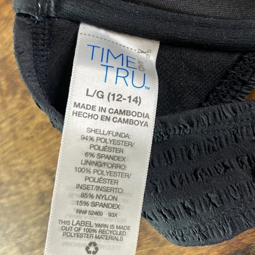 TIME‎ & TRU Solid Black Halter Bikini Top Size Large MINIMALIST BOHO